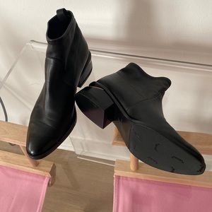Like New Alexander Wang Booties size 38.5